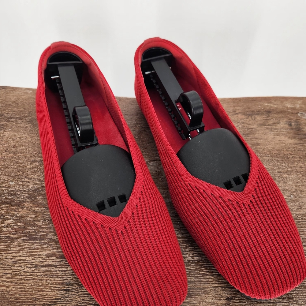 VIVAIA Lightweight Square-Toe V-Cut Flats (Margot Walker) Red size EU/37.5 - Picture 2 of 8